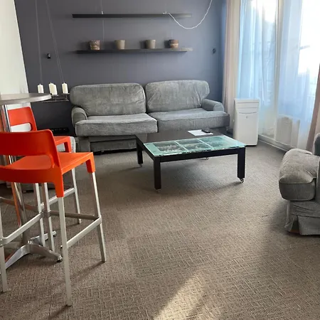 Baszta 7 Plaszczy, Panienska Apartment