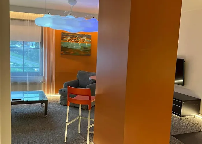 Baszta 7 Plaszczy, Panienska *